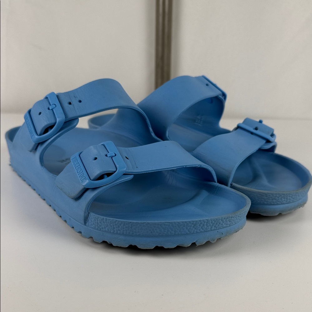 Birkenstock Arizona EVA slide sandal in sky blue. Women’s 10 men’s 8